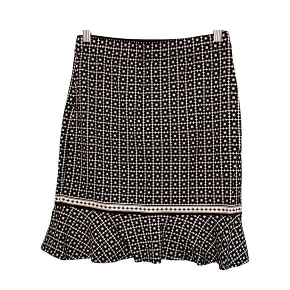 Max Studio Tulip Mini Skirt Black White Stretch Knit Geometric Print XS - Picture 2 of 6